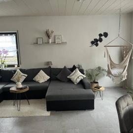 2-Zimmer Wohnung 80qm bis 4Pers.