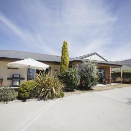 Apollo Lodge and Apartment, hotel in Wanaka