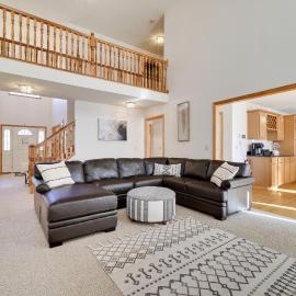 Luxury Spacious Home with some FREE Amenities and Activities!, ξενοδοχείο σε Mushroom Farms