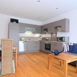 Ferienwohnung "Ausblick"、Rötzのホテル