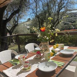 Camper Village, hotel a Santo Stefano al Mare