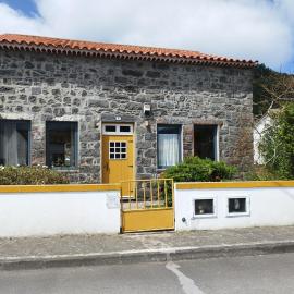 Casa dos Platanos-Family Home, hotell i Sete Cidades