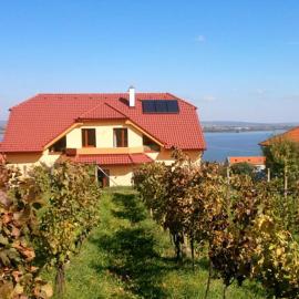 Ubytování Pálavská Riviéra, hotel v destinácii Pavlov
