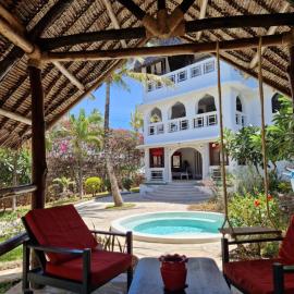 Waridi House, hotel u gradu Vatamu