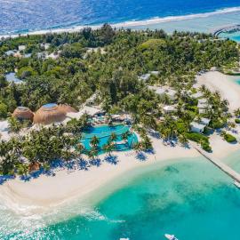 Holiday Inn Resort Kandooma Maldives - Kids Stay & Eat Free and Free Roundtrip Speed Boat for a minimum 4 nights stay, hotel v destinaci Guraidhoo