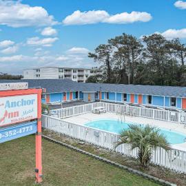 Anchor Inn Motel, מלון באואק איילנד