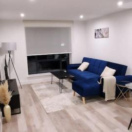 Modern Stylish Apartment in Birmingham, hotel a West Bromwich