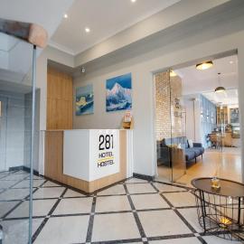 281 Hostel، فندق في بيشكيك