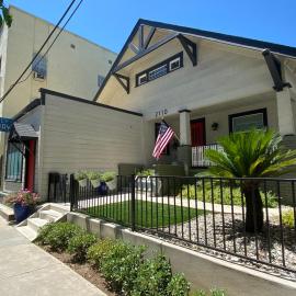 Family Laundry & Spa, hotel in Sacramento