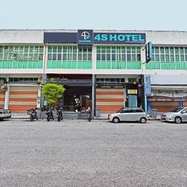 4S Hotel, hotel in Muar