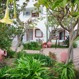 Emerald Hotel Leros, מלון באלינדה