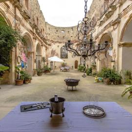 Catalunya Casas Breathtaking 18th Century Converted Convent!, hotel a Vilarrodona