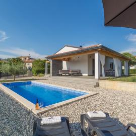 Villa Antonina by SeeAdria Agency, viešbutis mieste Filipac
