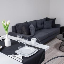 TEILOR Apartments 5, hotel in Floreşti