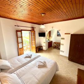 Nicolas Studios, Hotel in Skala