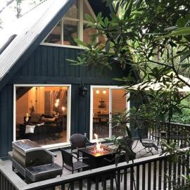 Newly renovated A-frame 5 Min walk to main street, Hotel in Highlands
