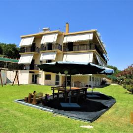 Meltemi Rooms and Apartments, hotel i Finikounta