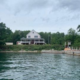 Whiskey River Cottages formerly Seaway Slips, hotel di Clayton