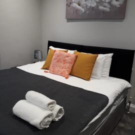 Boutique Maidstone Gem - Sleeps 2