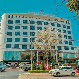 Khách Sạn Hoa Ban Trắng