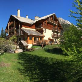 Hôtel L'Echaillon, hotel Névache-ban