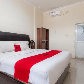 RedDoorz at Samuel Homestay Pematangsiantar, hotel en Pematangsiantar