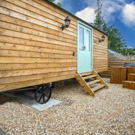Rosemary - 1 Bedroom Shepherds Hut - Amroth