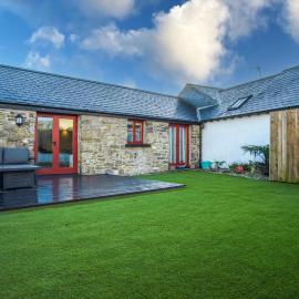 The Old Stables - 3 Bedroom Cottage - Angle, hotel a Angle