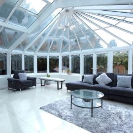 Luxury 6 bedroom house with parking - Northwood