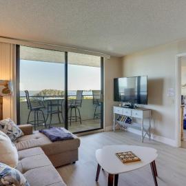 Cozy Condo w/ Gulf View, Bird Watching + Telescope, hotel u gradu Hadson