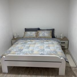 Apartman Downtown, hotelli kohteessa Bosanski Novi