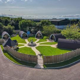 Benone Getaways, hotel in Derry Londonderry