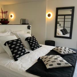 2 A 2, hotel a Montélimar