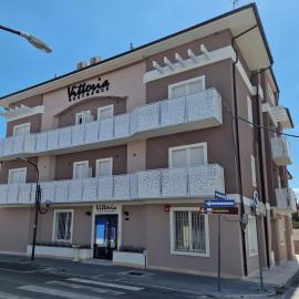 Residence Vittoria, hotel a Alba Adriatica