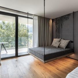 Alpuris - Your Boutique Suite - Hotel B&B, отель в Кавалезе