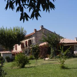 La Fenière aux Hirondelles, hotel a Orange