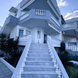 Coastline Apartment