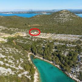 Secluded fisherman's cottage Cove Triluke, Pasman - 20973、ツコンのホテル