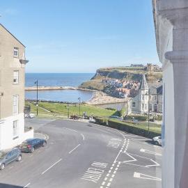 Apartment 4, Khyber Lodge Apartment Whitby, hotel in Whitby