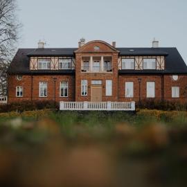Piena muiža - Berghof Hotel & SPA, hotel sa Sieksāte
