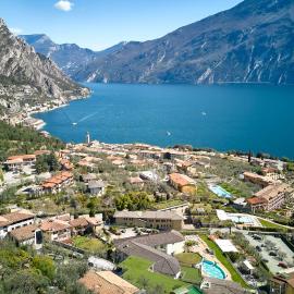 Hotel Royal Village, ξενοδοχείο σε Limone sul Garda