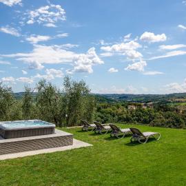 Live Tuscany! Apartment on the hills of Florence!, hotel em Ginestra