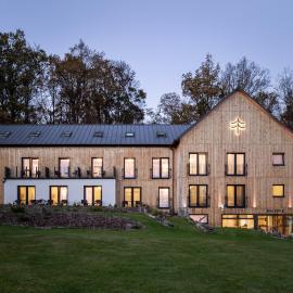Resort U Fořta, hótel í Hřensko
