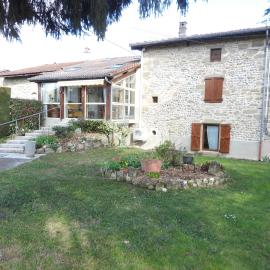 Gite de La Pierre Verte, Hotel in Saint-Lattier