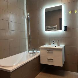 SDH 3 Radzymin comfortable apartment near Warsaw, hotelli kohteessa Radzymin