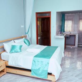 WestWay Luxury Suites