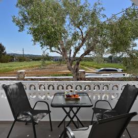 Oliva Naxos Apartments