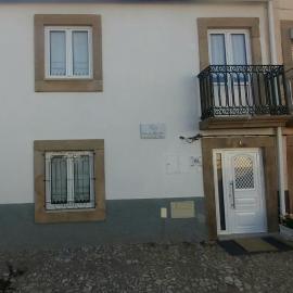 Casa da Aldeia 2021, hotel in Escalhão