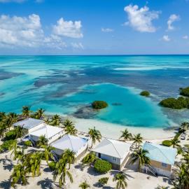 Shaka Caye All inclusive Resort: Ladyville şehrinde bir otel