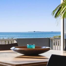THE DECK HOUSE - Beautiful Busselton Beachfront